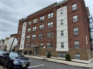 39 N Burnett St APT 11, East Orange, NJ 07017