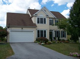 1174 Chandler Dr, Westminster, MD 21157