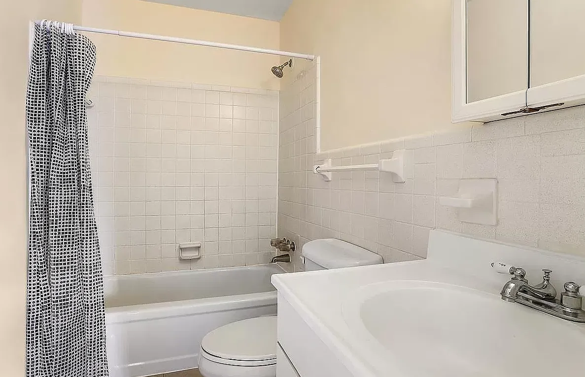2 bed, 1000 sqft, $1,200 — Photo 3
