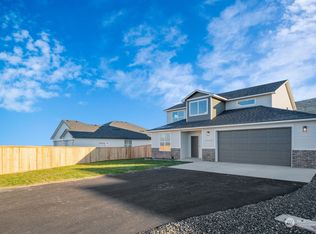 8505 Silver Mound Dr, Pasco, WA 99301
