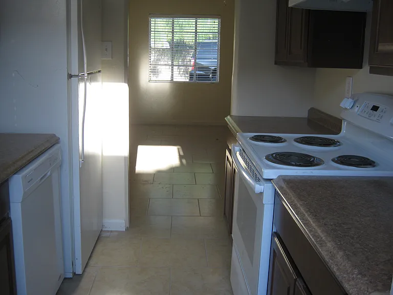 1632 E Oak St #3 — Photo 10