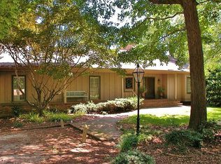 459 Peninsula Rd, Gainesville, GA 30506