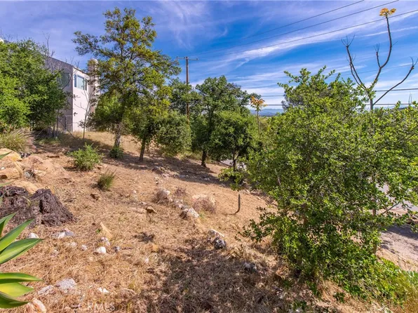 8657 Valley Circle Blvd #6, Canoga Park, CA 91304