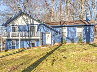 203 Oakwood Dr, Clinton, TN 37716