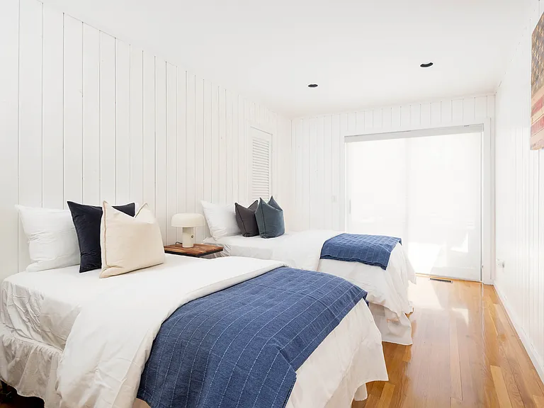 15 Dogwood St — Photo 12