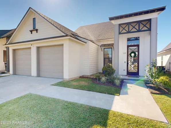122 Lakes Edge Dr, Broussard, LA 70518