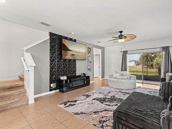 3rd image of 152 PRIMROSE DRIVE