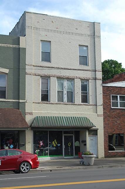 1st image of 2013 W Cumberland Ave