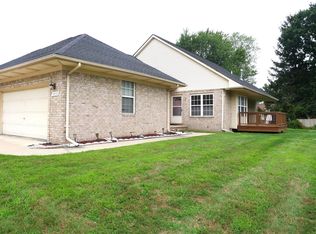 5499 Seabreeze Ln, Sterling Heights, MI 48310