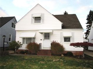 15613 Maplewood Ave, Maple Heights, OH 44137