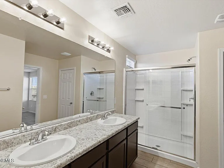 7119 W Golden Ln — Photo 12