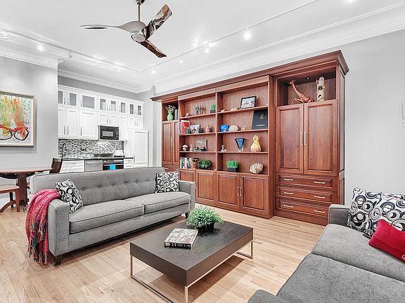 2nd image of 140 W 69th St APT 69A
