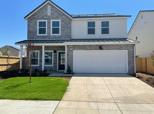 1865 N Phillip Ave, Clovis, CA