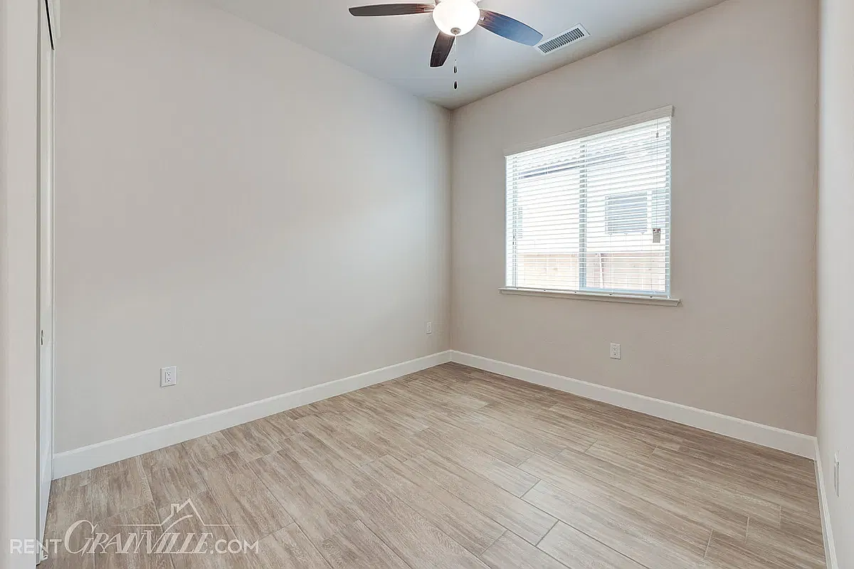 4 bed, 3.5 bath, $3,600 — Photo 3