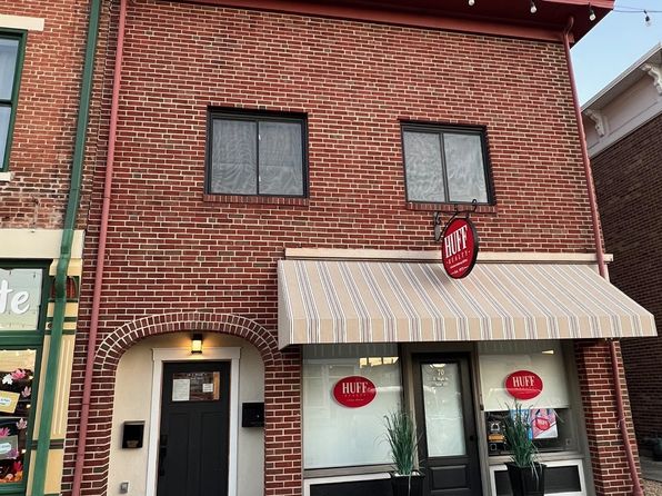 70 E High St UNIT 201