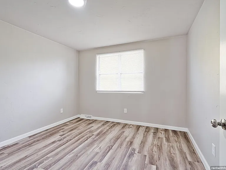 Allouez Townhomes — Photo 47