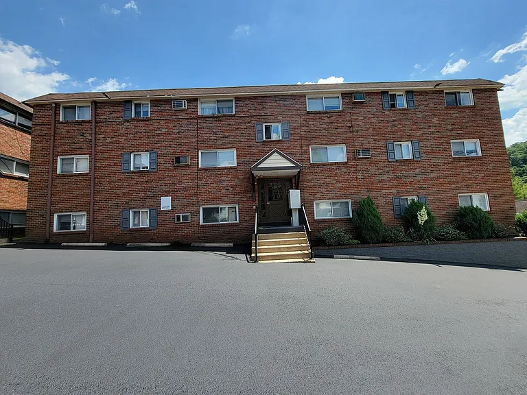 441 Ford St — Photo 20