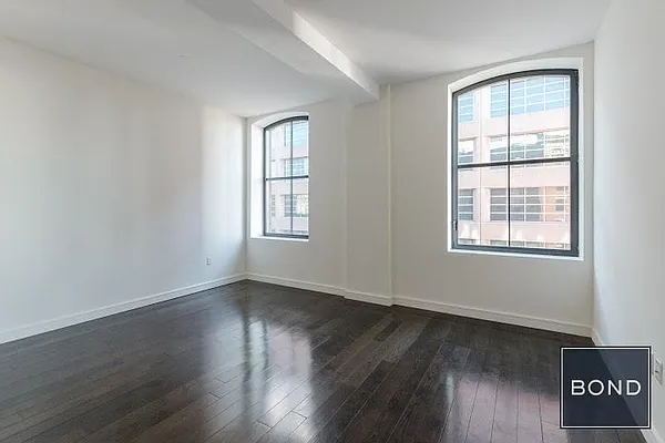 Rented by Bond New York | media 28