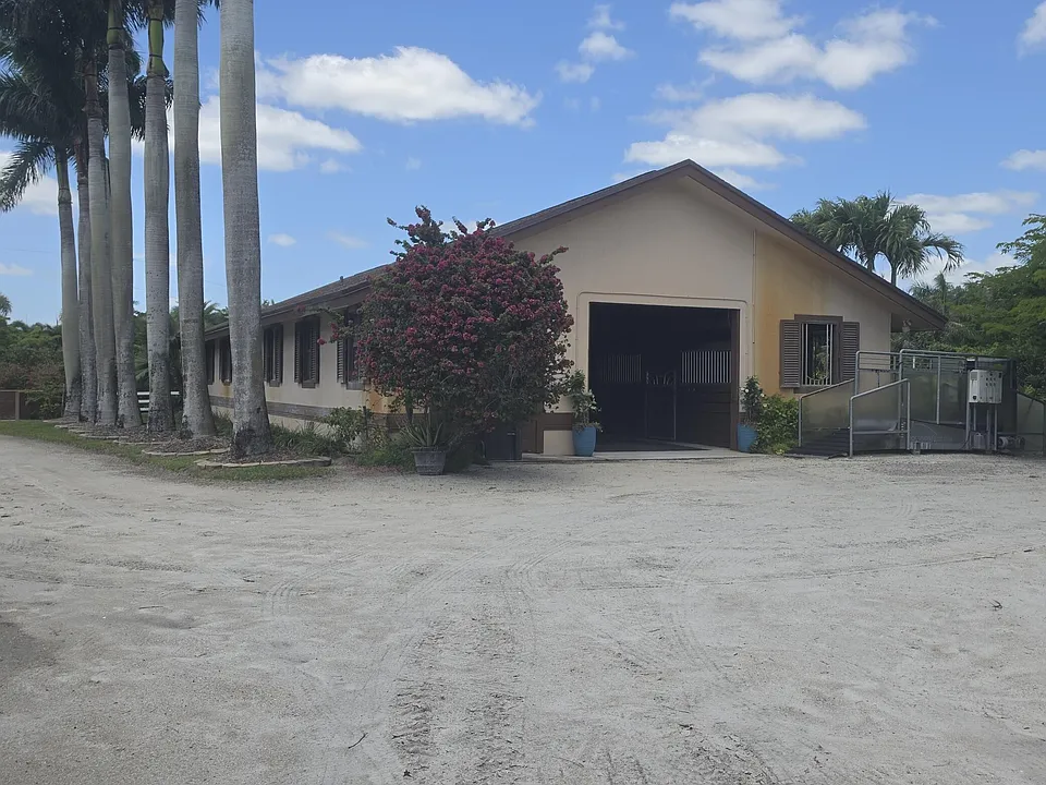 14127 Equestrian Way