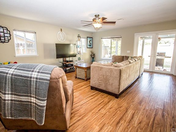 5th image of 4395 Scripps Dr