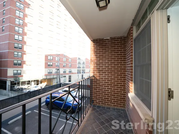 28-21 Astoria Boulevard image 13 of 15