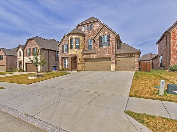 2nd image of 2517 Lakebend Dr