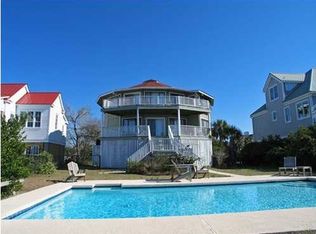 905 Middle St, Sullivans Island, SC 29482