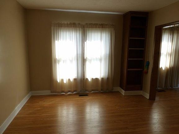 5th image of 3502 Waverly Rd