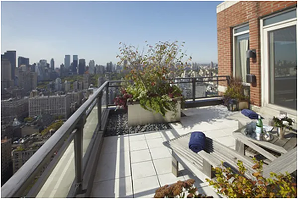 Sold by Brown Harris Stevens | media 22