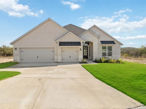 193 Jereth Crossing, Castroville, TX 78009