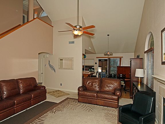 2nd image of 1330 E Richmond Ave