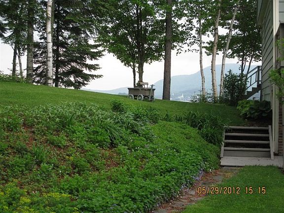 5th image of 589 Lakeshore Dr