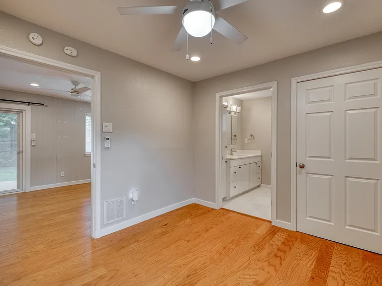 8202 Polar Dr — Photo 16