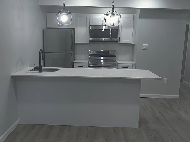 1909 W Chew Ave #7 — Photo 2