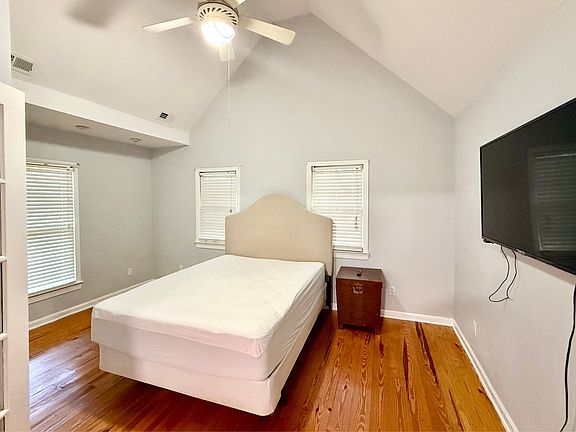 524 W Carolina- A _10202025