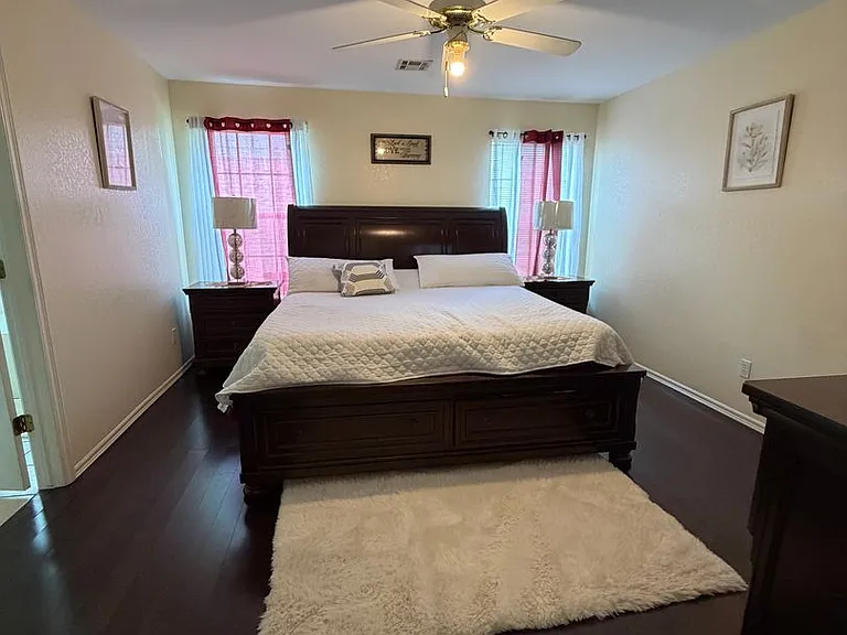 1508 N Yellowood Ave — Photo 22