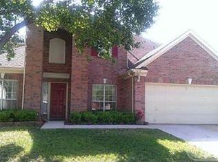 5610 Greenwich Dr, Arlington, TX 76018