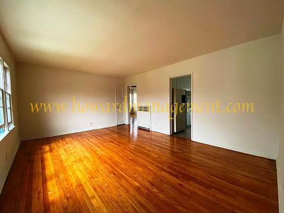 4th image of 11941-11945 Washington Pl #11943-4