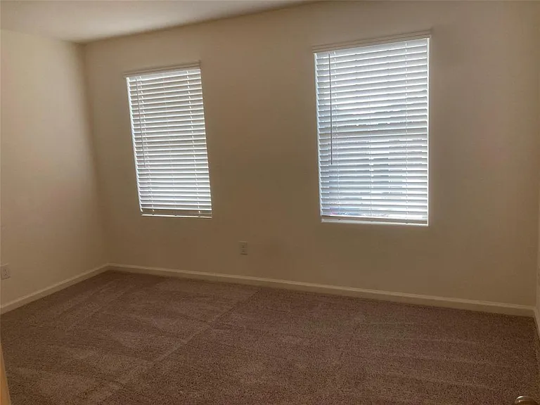 1905 Chapel Hill Rd — Photo 11