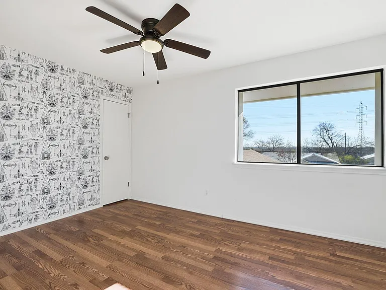 13004 Esplanade St — Photo 14
