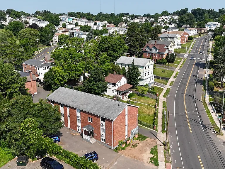 18 Farmington Ave #C-4 — Photo 1
