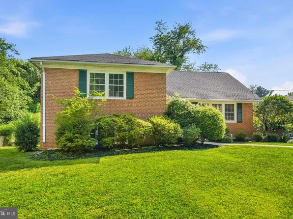 10802 Meadowhill Rd, Silver Spring, MD 20901