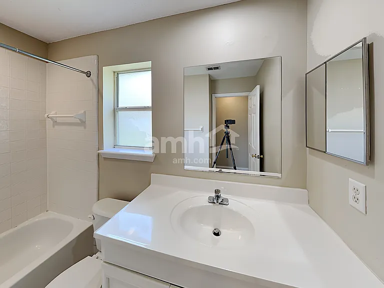 1621 Merroway Ln — Photo 20
