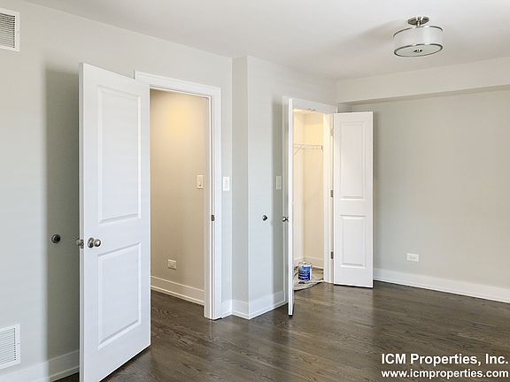 3rd image of 2315 N Southport Ave #3F