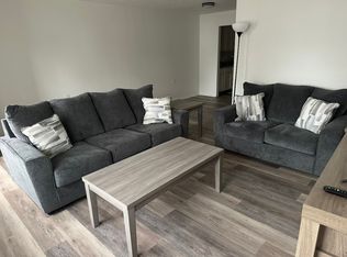 416 W College St #8, Windfall, IN 46076