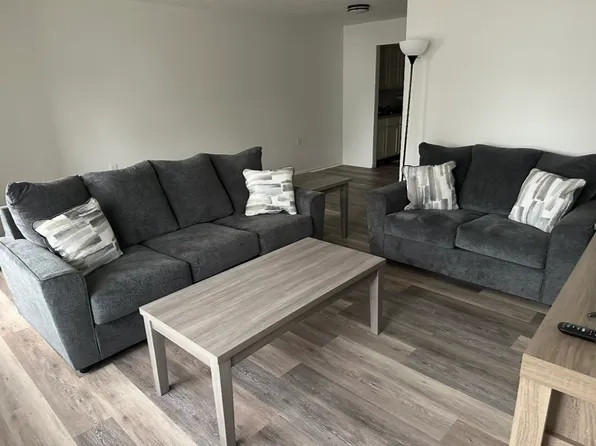 416 W College St #8, Windfall, IN 46076