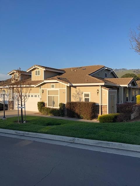 1st image of 9014 Village View Dr