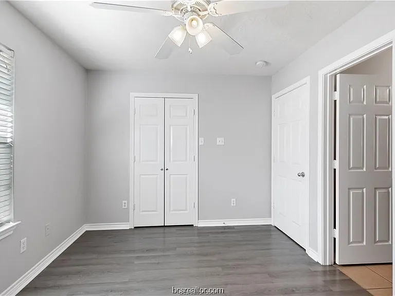 510 Freeman Ave — Photo 18