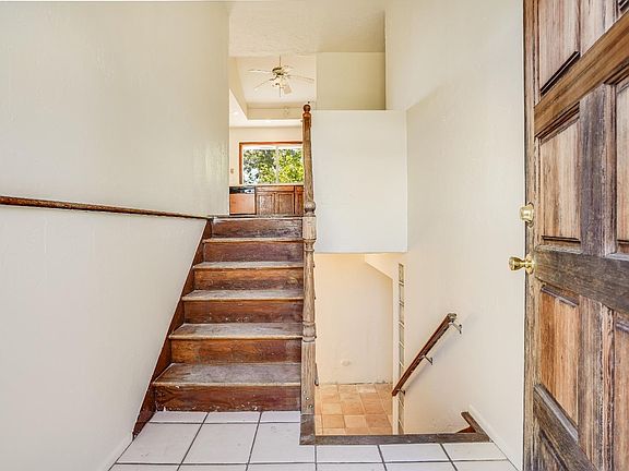 3rd image of 7660 Isabel Dr