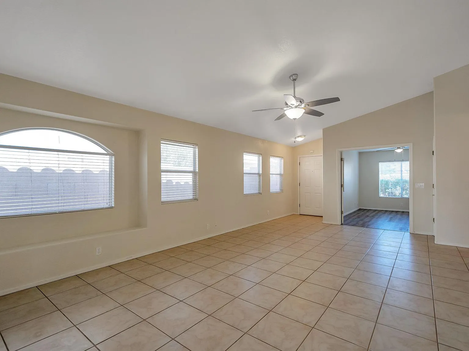 863 W Morelos St — Photo 2